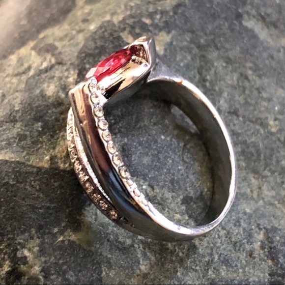 Ring - Picture 3 of 6